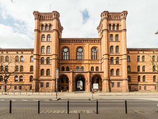 Frankfurt Main Central Train Station Office Campus